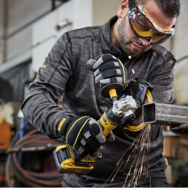 Фото - Болгарка DeWALT DCG404N